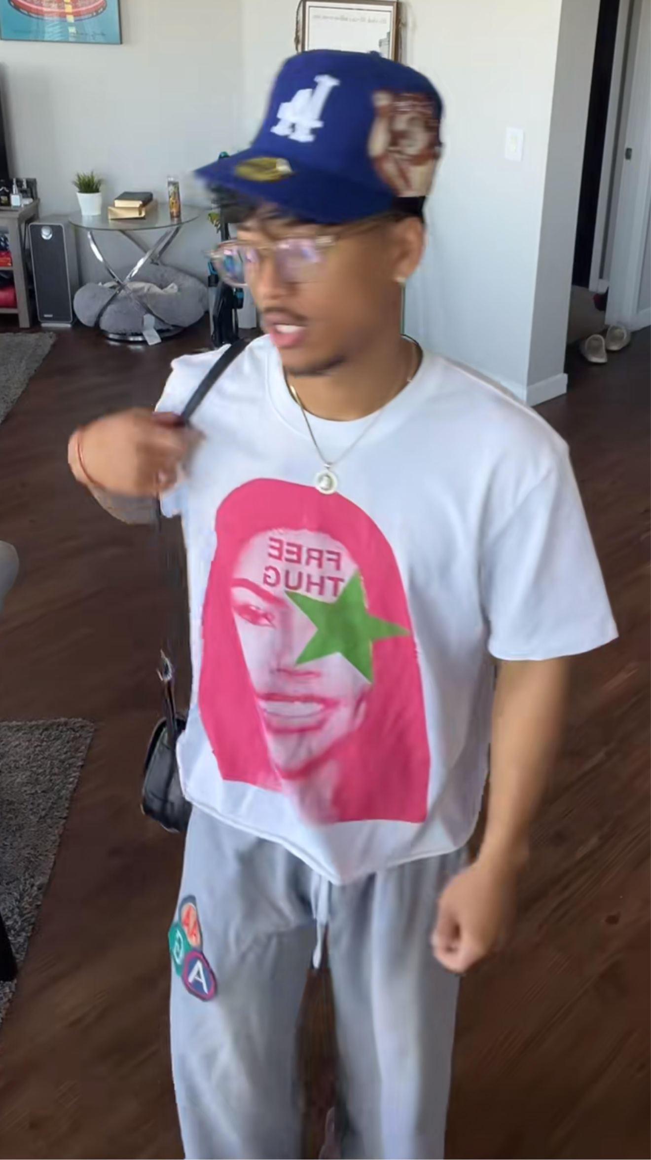 Free Thug Thugger Pink Boxy Vintage Shirt Streetwear Graphic Unisex Tees Y2K Neniom