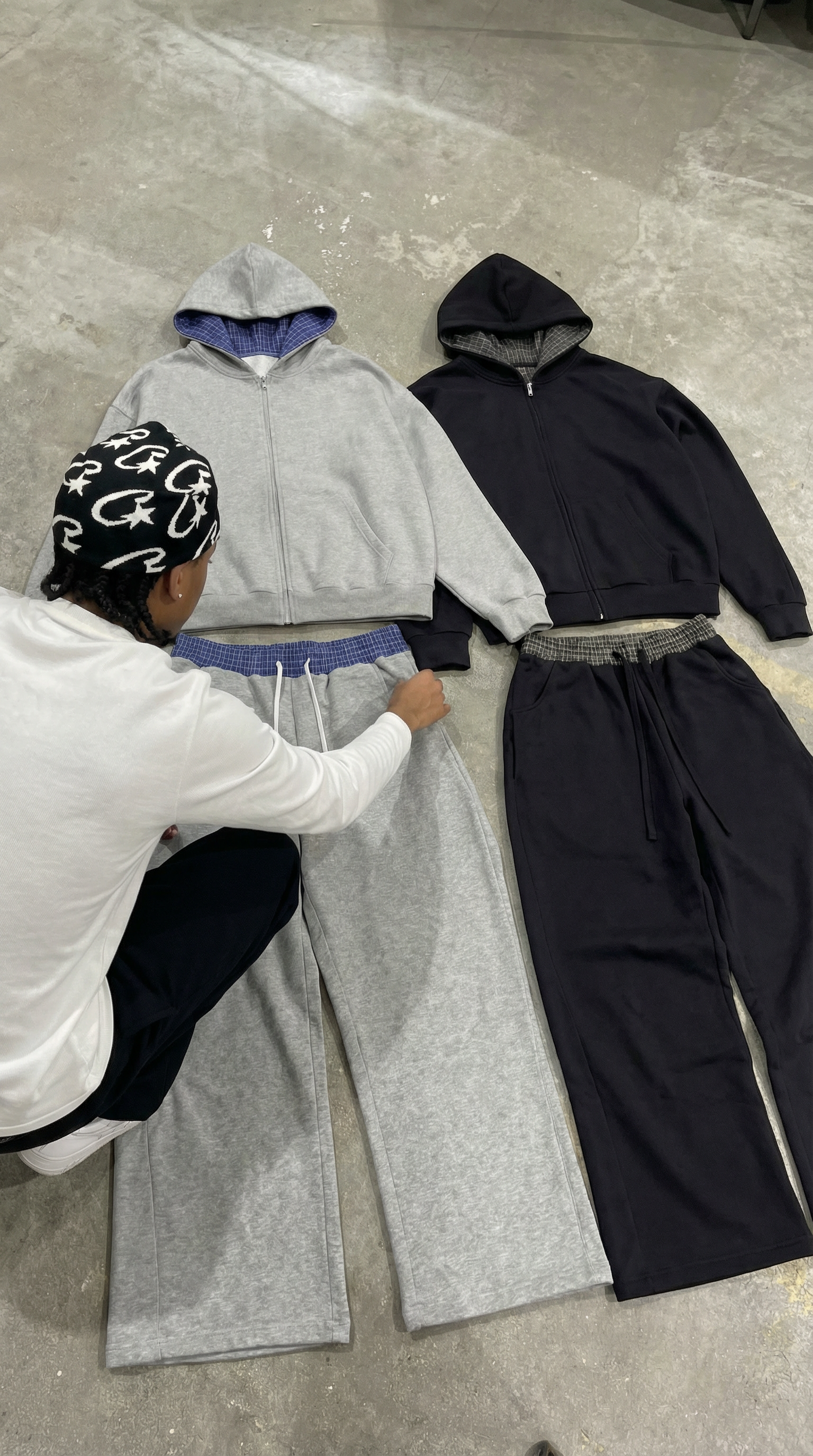 Lazy Boy Contrast Plaid Boxy Zip Up Black Hoodie