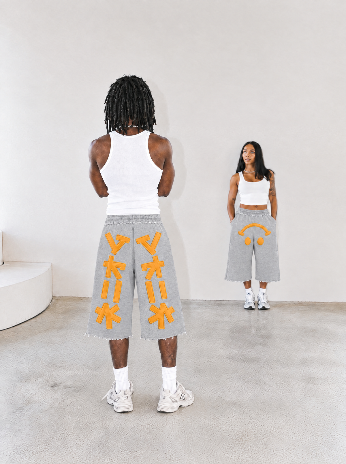 ★ LIMITED ★ Win In Silence 3/4 Cotton Sweatshorts — Grey Leather Patch Smiley Shorts